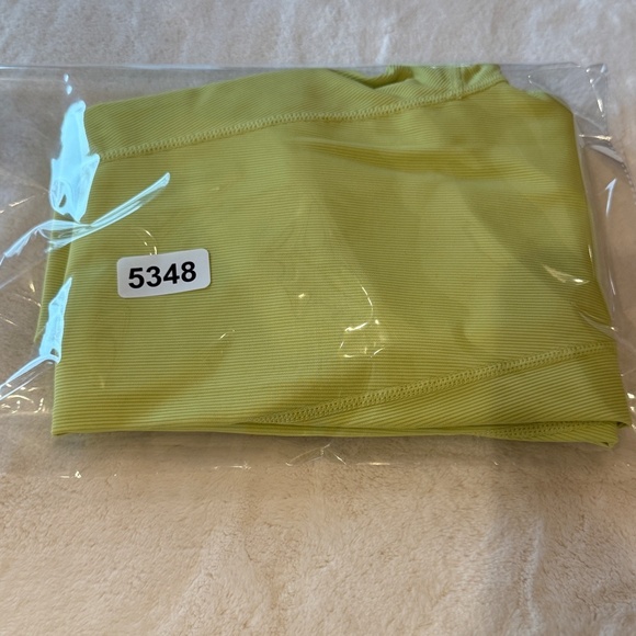 Wilo The Label Lime Green Ruched Bottom Capri Leggings 45348 - Picture 10 of 10